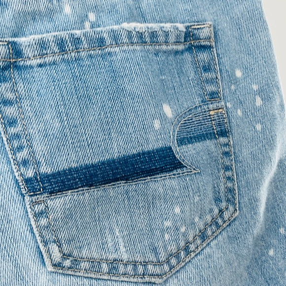 American Eagle Mid Rise Cut Off Raw Hem Short Distressed Bleached Tie Dye Size 6 - Picture 9 of 11